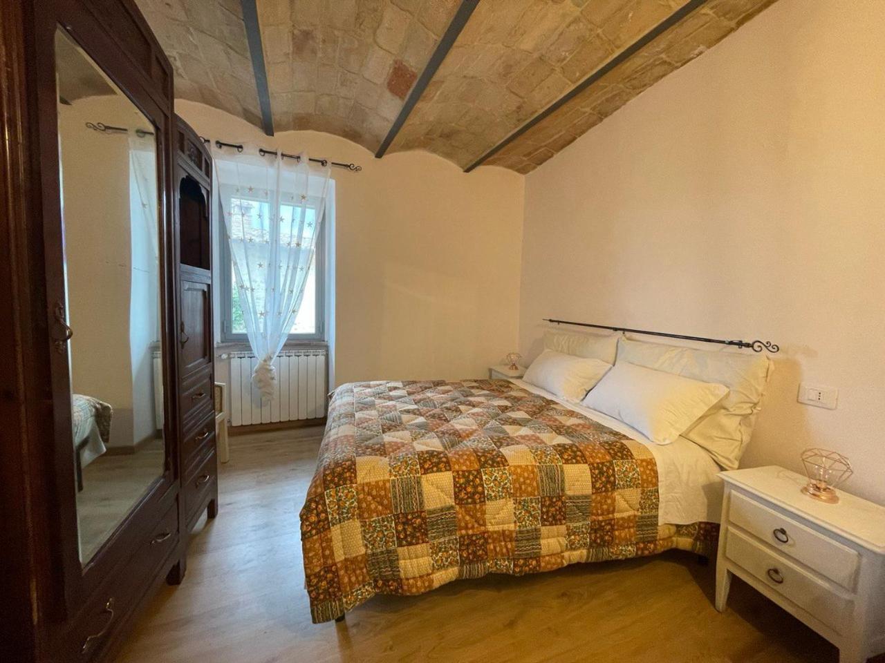 モントーネ Casa Di Duccioヴィラ エクステリア 写真