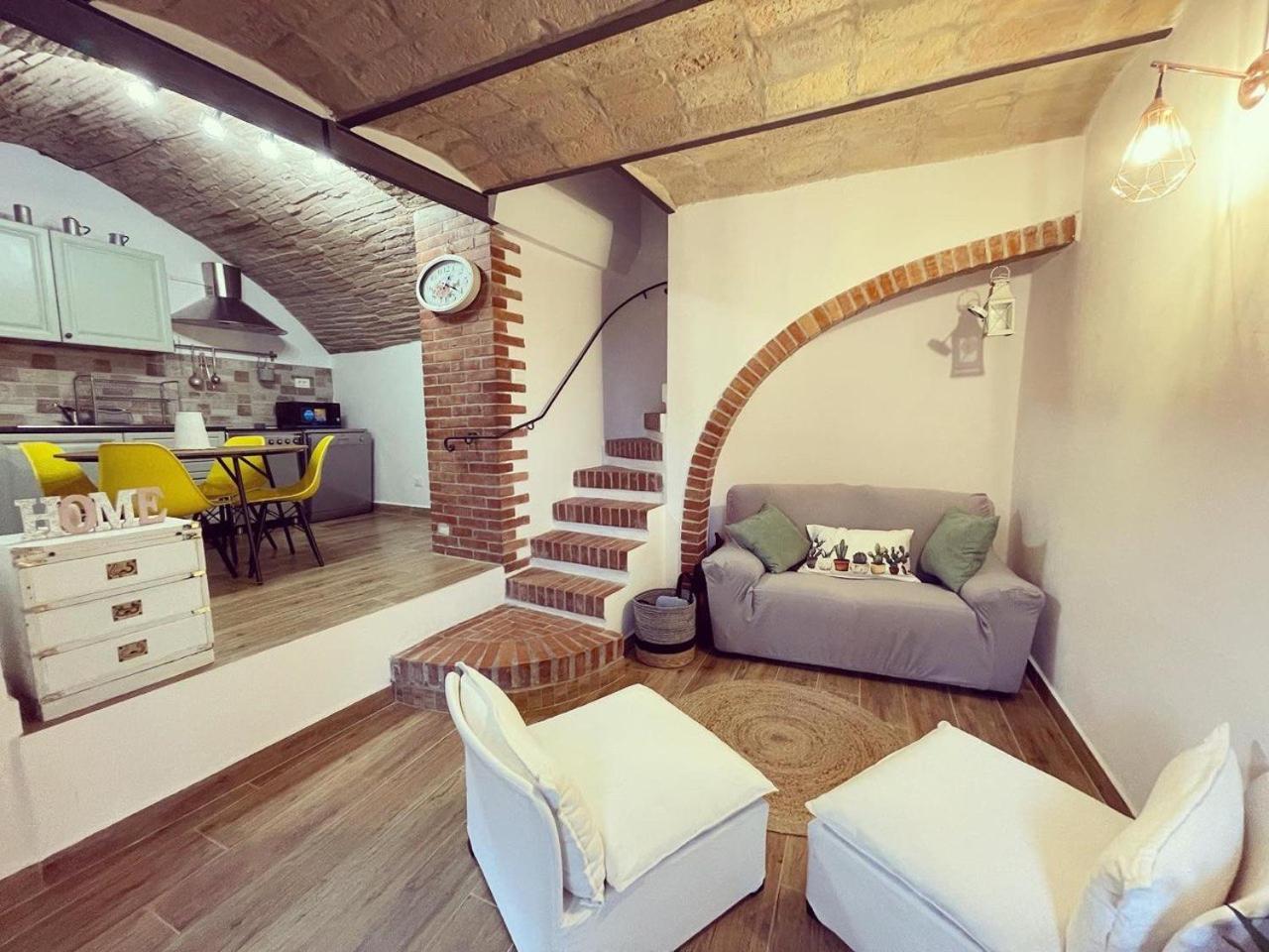 モントーネ Casa Di Duccioヴィラ エクステリア 写真