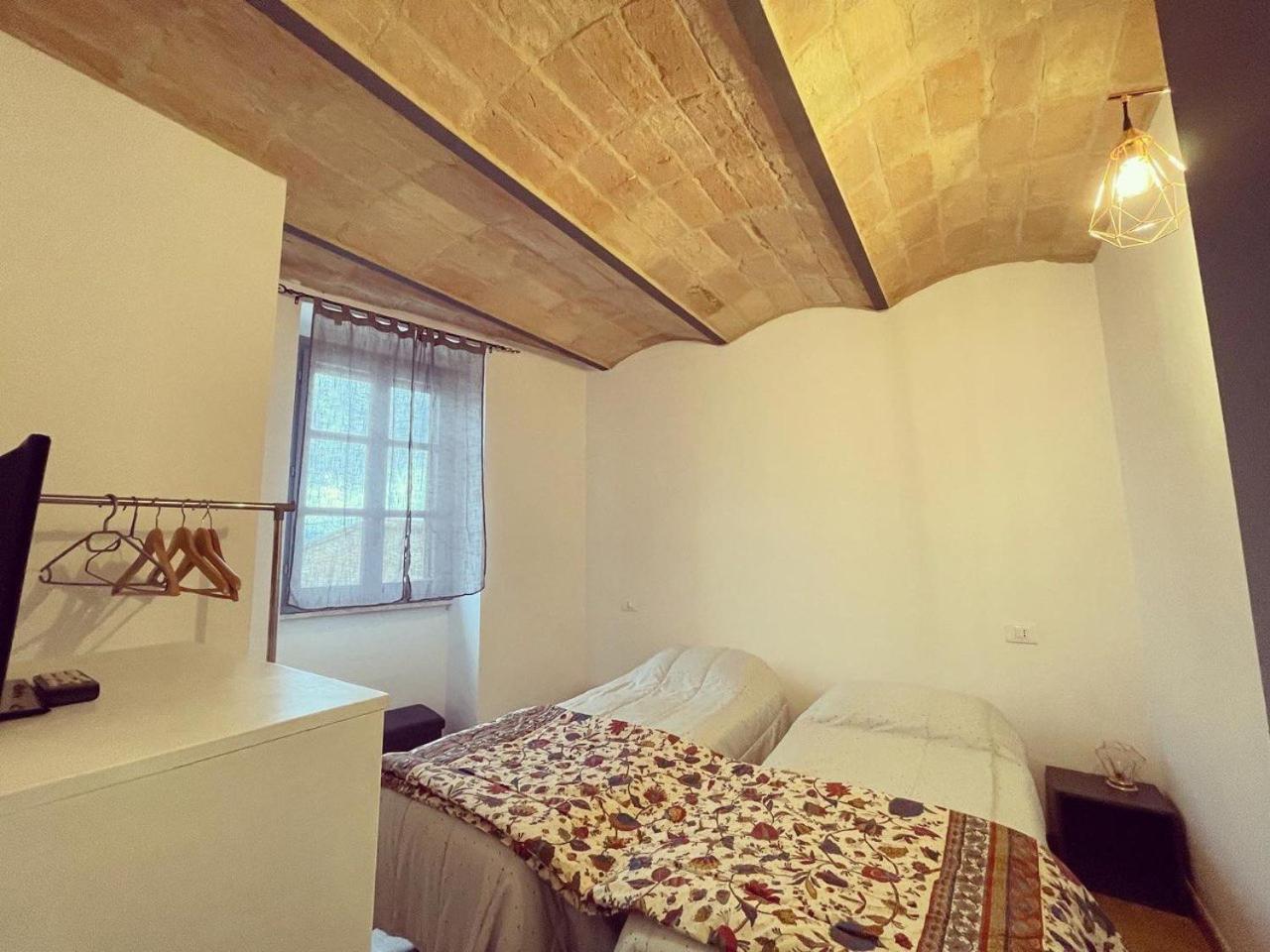 モントーネ Casa Di Duccioヴィラ エクステリア 写真