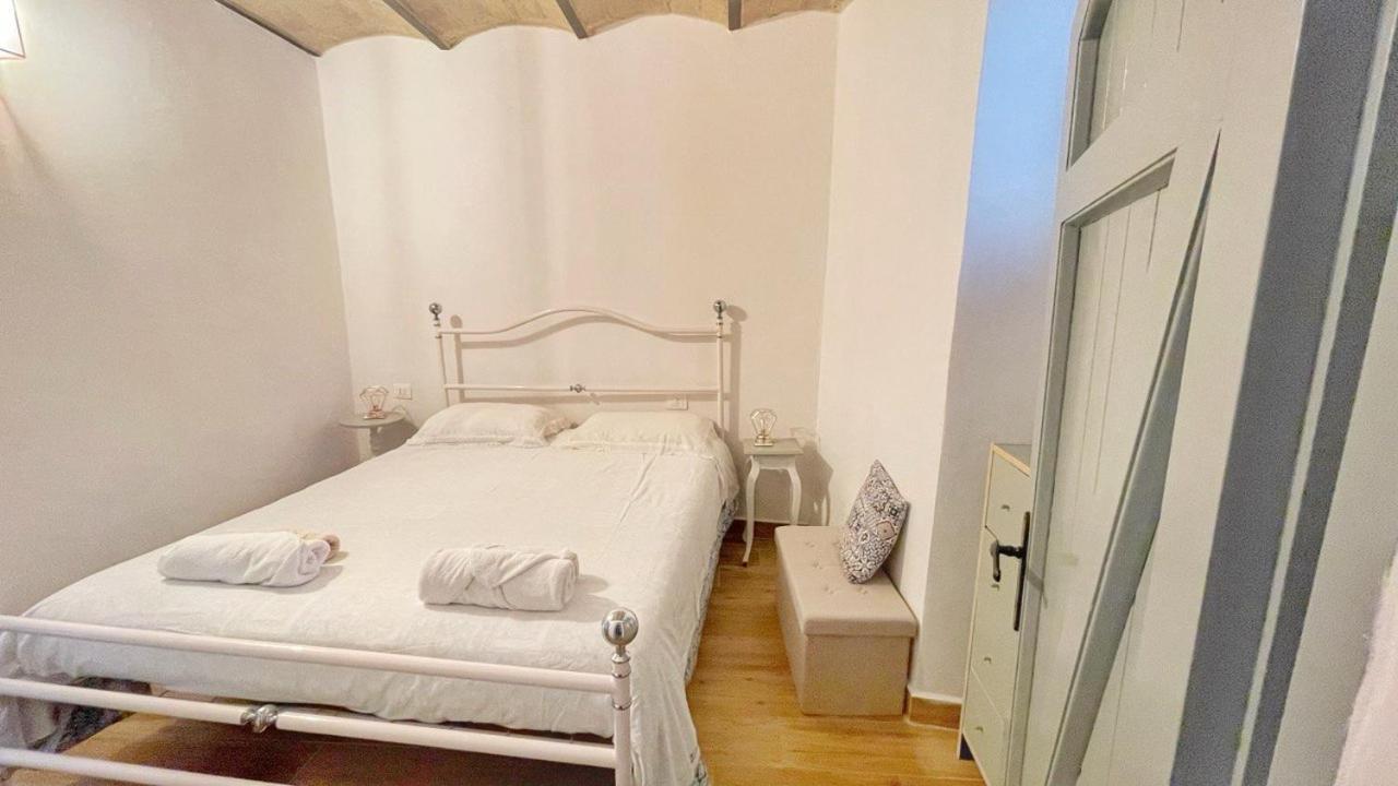 モントーネ Casa Di Duccioヴィラ エクステリア 写真
