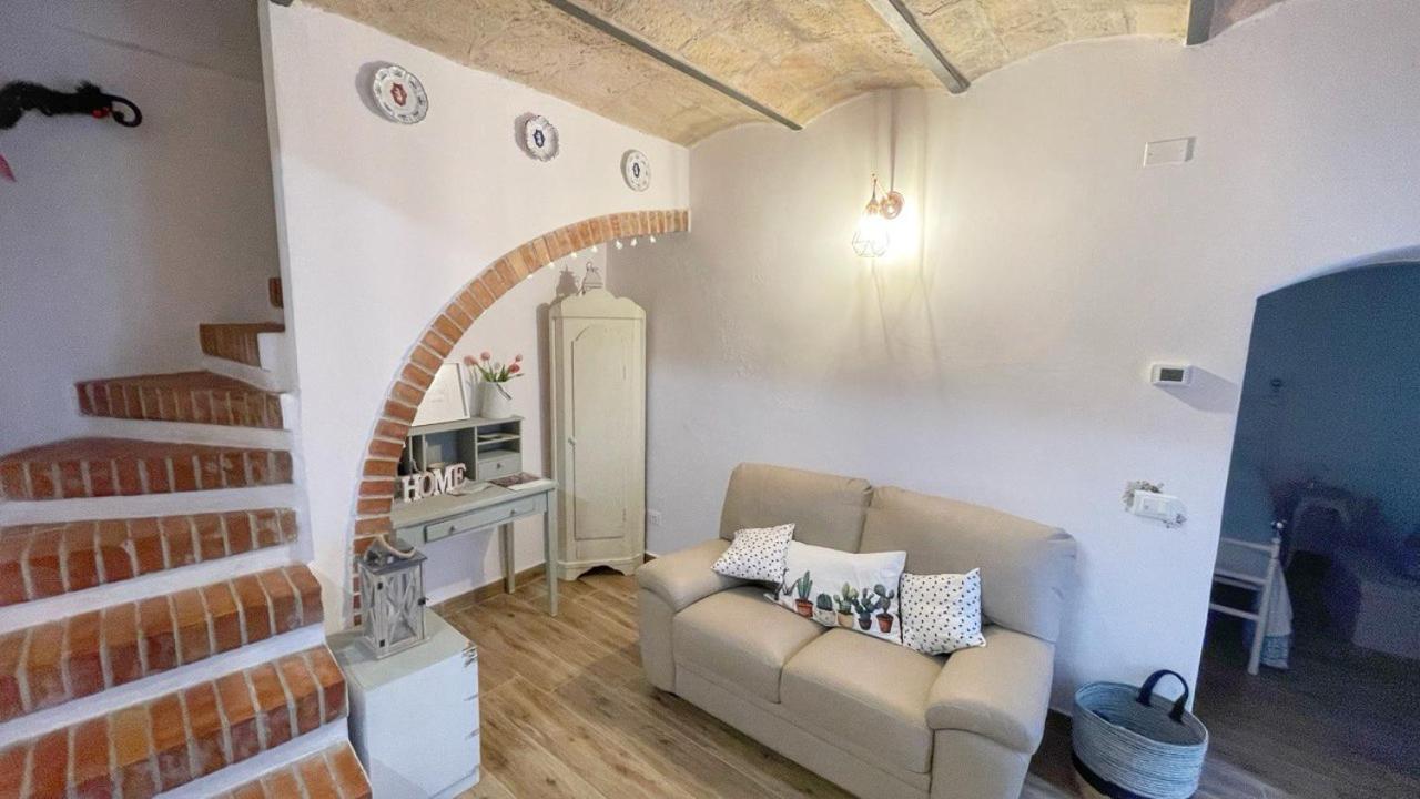 モントーネ Casa Di Duccioヴィラ エクステリア 写真