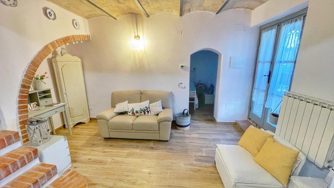 モントーネ Casa Di Duccioヴィラ エクステリア 写真