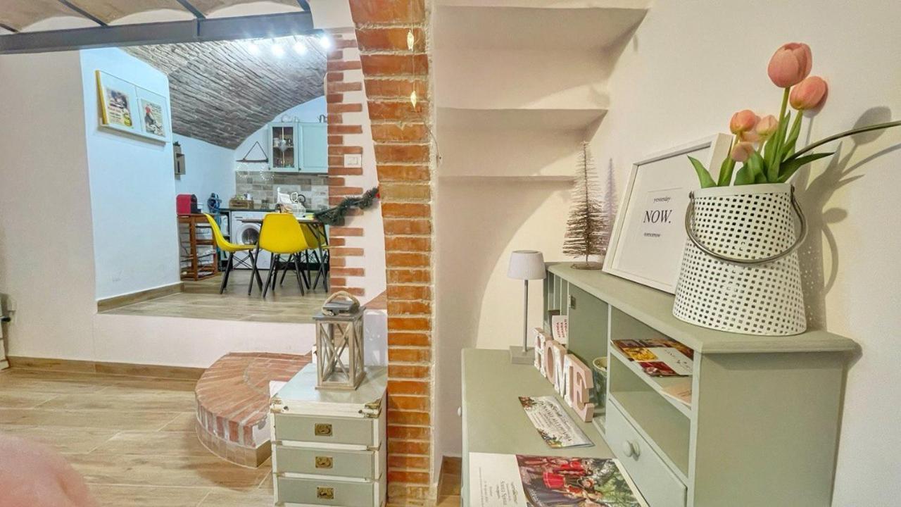 モントーネ Casa Di Duccioヴィラ エクステリア 写真